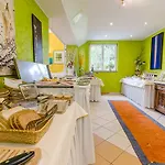 Moser - Garni Am (adults Only) Otel Villach
