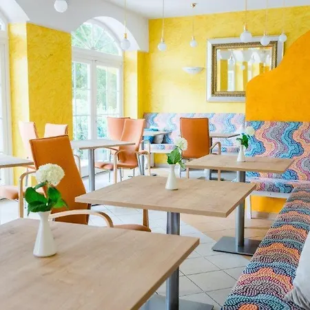 Moser - Garni Am (adults Only) Филлах
