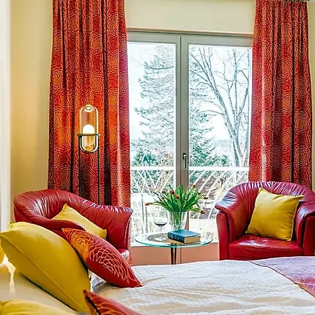 Moser - Garni Am (adults Only)